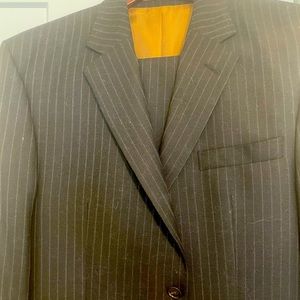 MICHAEL KORS SINGLE BREAST SUIT. SIZE 40R . W 34, L 34 ADJUSTABLE